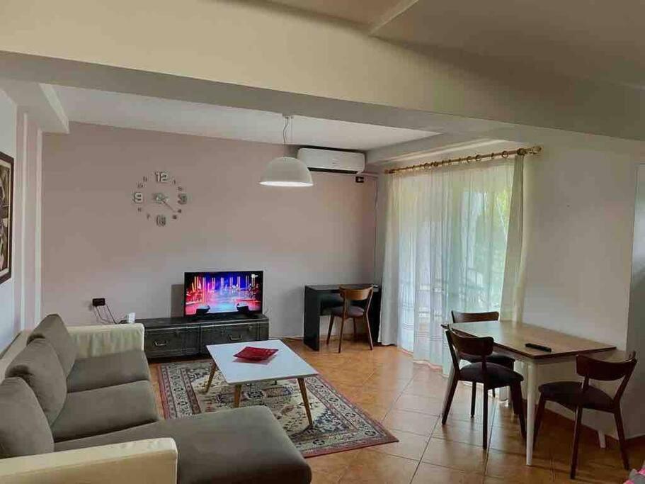 Apartment In Skanderbeg Square - Tirana Center 1 Extérieur photo