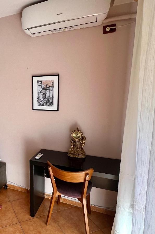 Apartment In Skanderbeg Square - Tirana Center 1 Extérieur photo